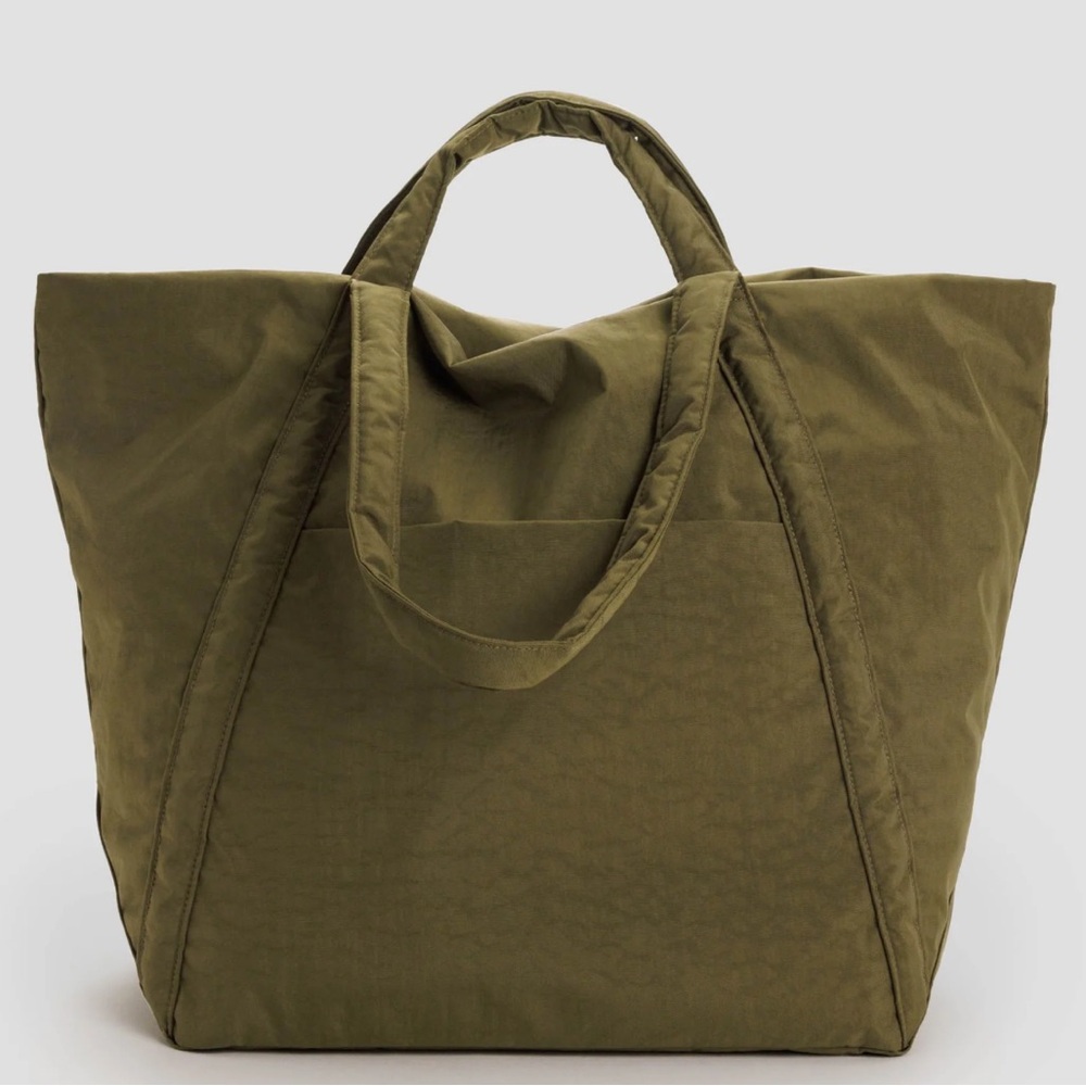 BAGGU Olive Green Travel Bag
